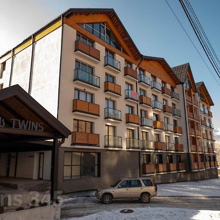 Valley And Mountain View, Twins, With Hot Water Gudauri Exterior photo